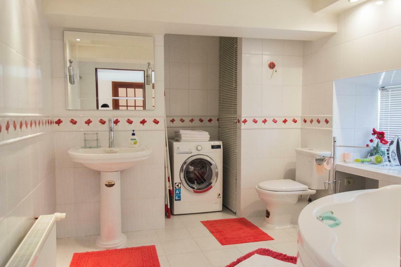 Deribasovskaya,16/1 Apartment โอเดสซา ภายนอก รูปภาพ